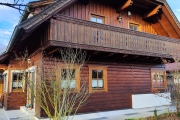 Wohlig, warmes Wohngefühl im Massivholzhaus